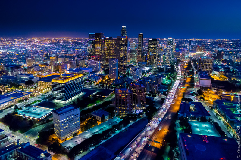 Illustration for article titled Spectacular aerial photos of Los Angeles shows it like you never seen it